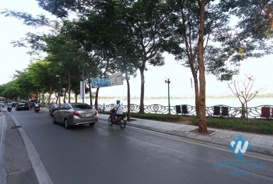 Reasonable price house for rent in Nhat Chieu st, Tay Ho